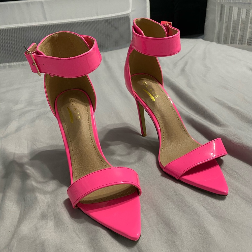 Pink heels - Picture 3 of 3